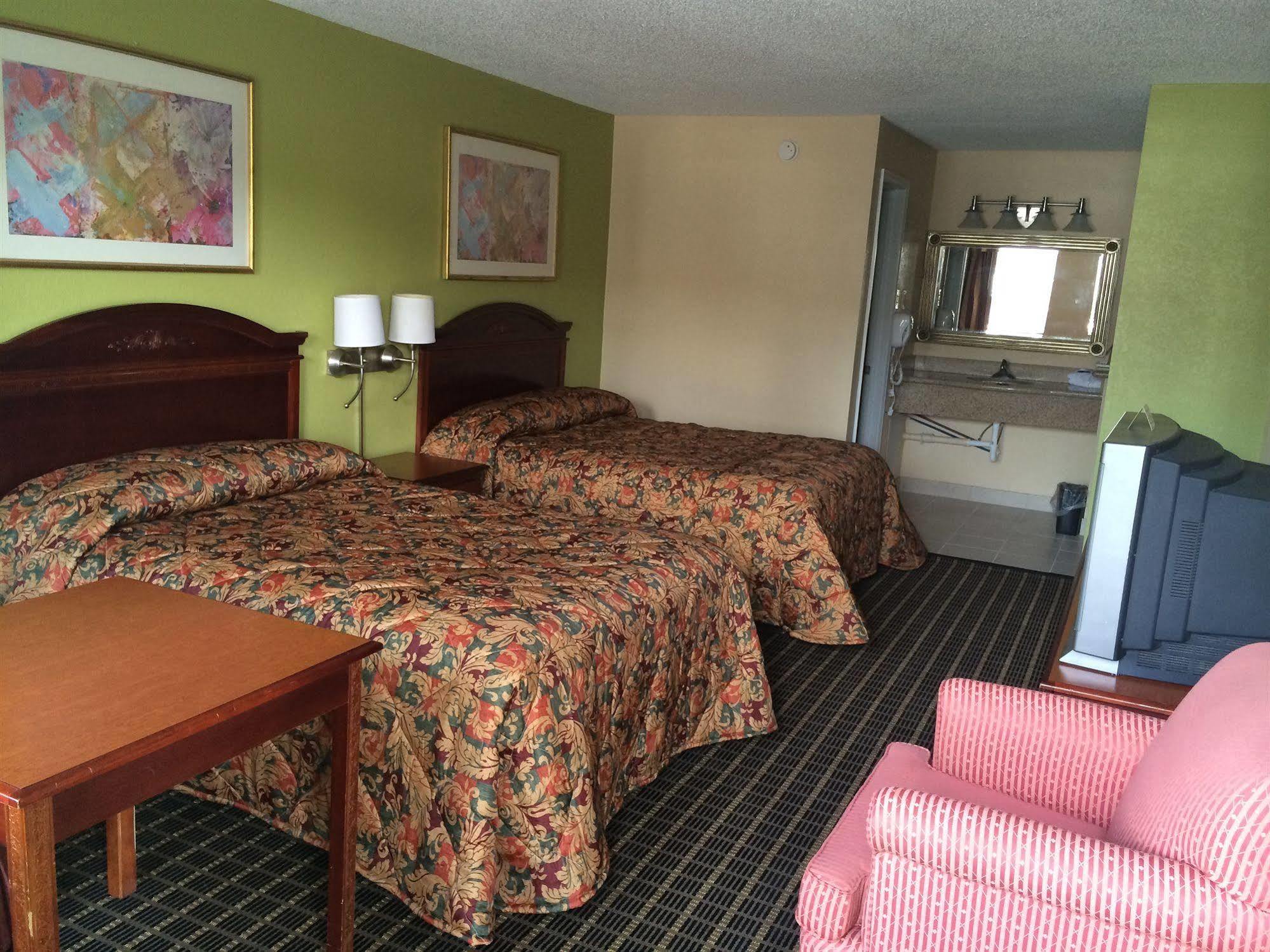 Newport News Inn Экстерьер фото